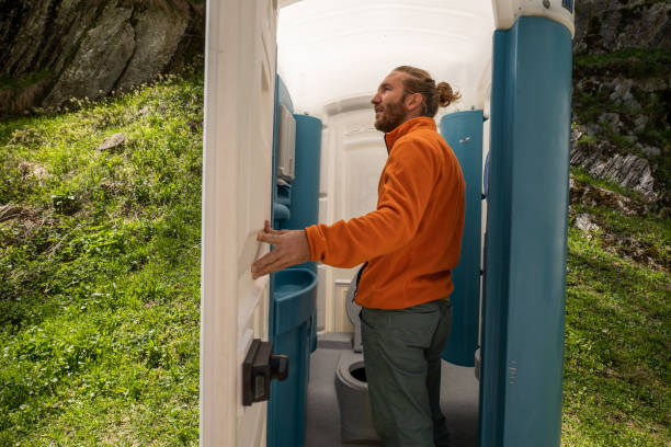 Best Portable toilet rental cost  in Hughson, CA
