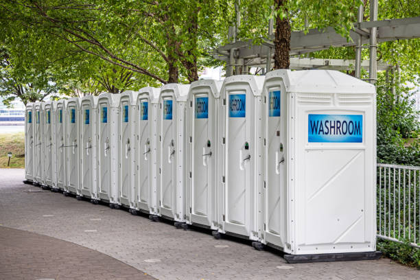 Best Porta potty delivery and setup  in Hughson, CA